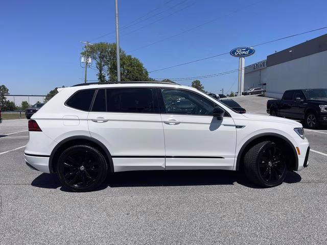 2021 Pure White Volkswagen Tiguan 2.0T SE R-Line Black FWD SUV