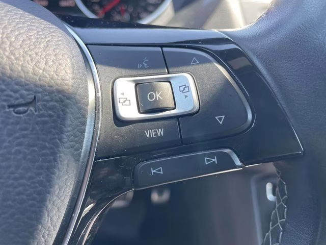 2021 Pure White Volkswagen Tiguan 2.0T SE R-Line Black FWD SUV