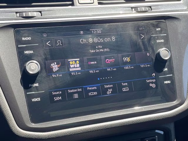 2021 Pure White Volkswagen Tiguan 2.0T SE R-Line Black FWD SUV