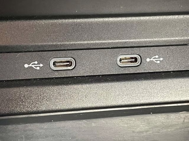 2021 Pure White Volkswagen Tiguan 2.0T SE R-Line Black FWD SUV