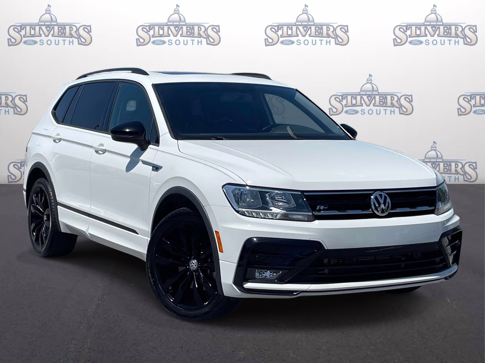 2021 Pure White Volkswagen Tiguan 2.0T SE R-Line Black FWD SUV