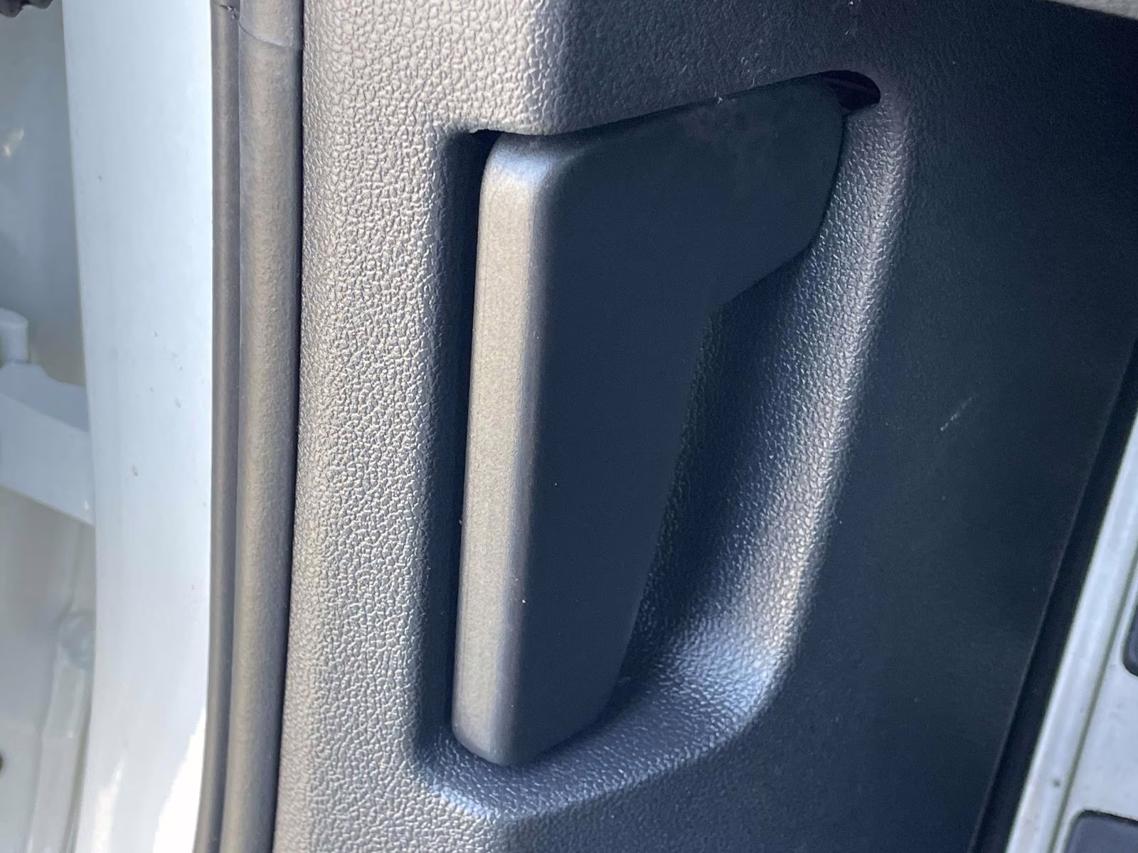 2021 Pure White Volkswagen Tiguan 2.0T SE R-Line Black FWD SUV