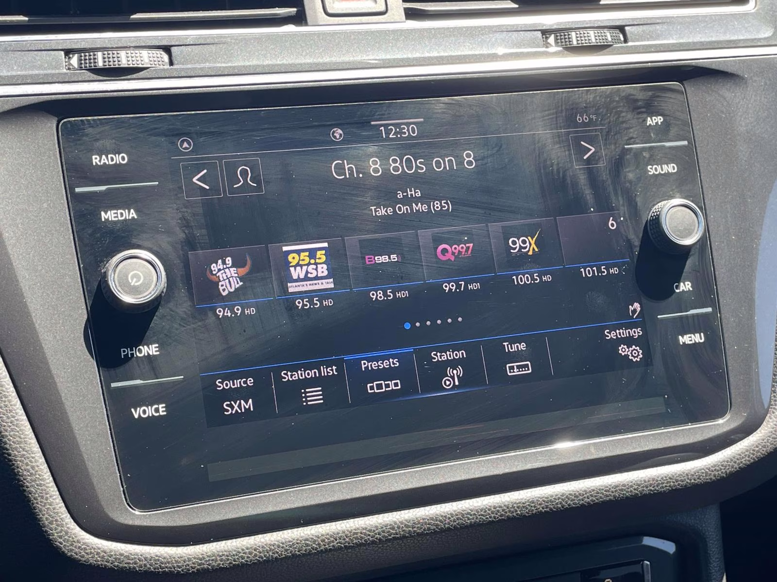 2021 Pure White Volkswagen Tiguan 2.0T SE R-Line Black FWD SUV