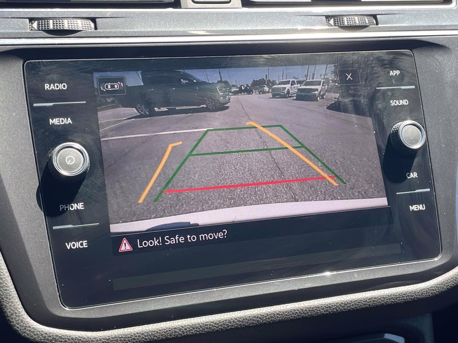 2021 Pure White Volkswagen Tiguan 2.0T SE R-Line Black FWD SUV