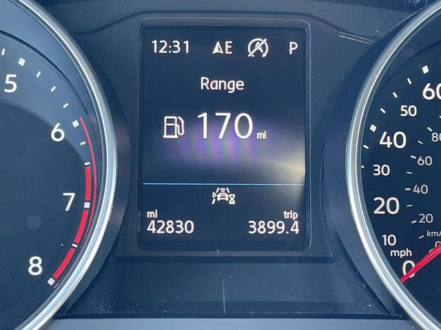 2021 Pure White Volkswagen Tiguan 2.0T SE R-Line Black FWD SUV