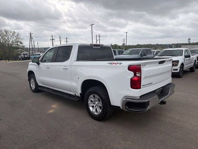 Used 2022 Chevrolet Silverado 1500 Limited LT with VIN 1GCPYDEK6NZ162811 for sale in Little Rock