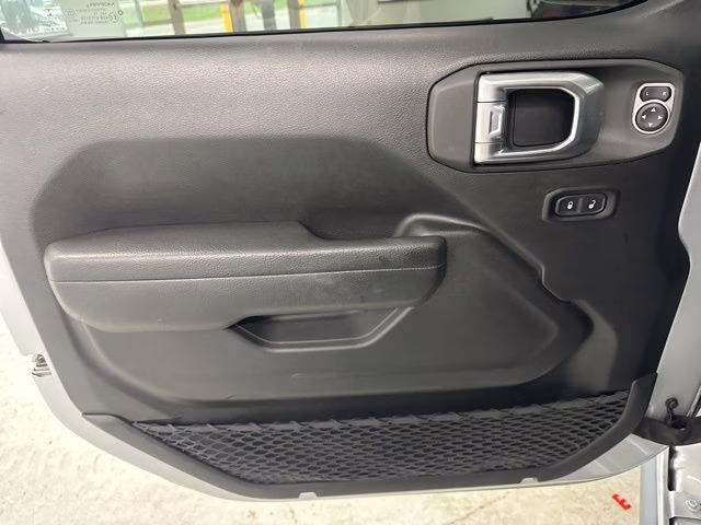 2023 Silver Zynith Clearcoat Jeep Wrangler Rubicon 4xe 4X4 SUV