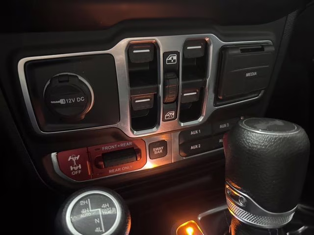 2023 Silver Zynith Clearcoat Jeep Wrangler Rubicon 4xe 4X4 SUV