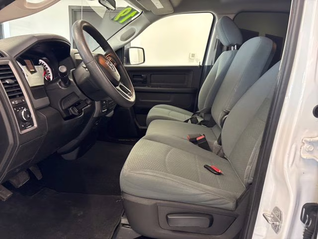 2019 Bright White Clearcoat Ram 1500 Express 4X4 Truck