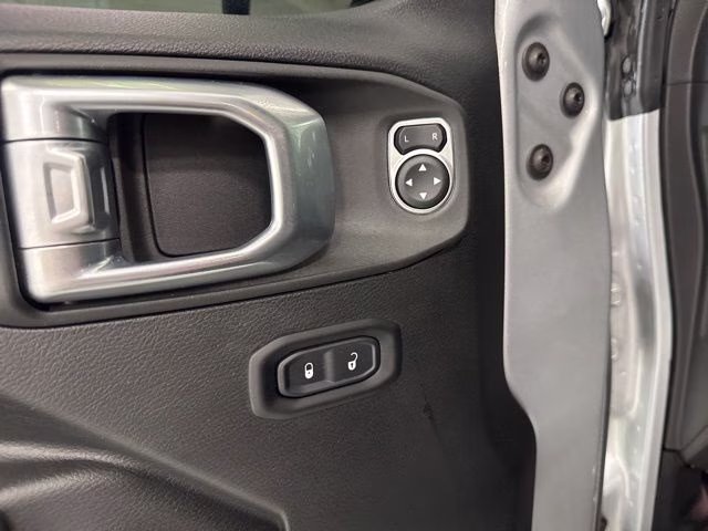 2023 Silver Zynith Clearcoat Jeep Wrangler Rubicon 4xe 4X4 SUV