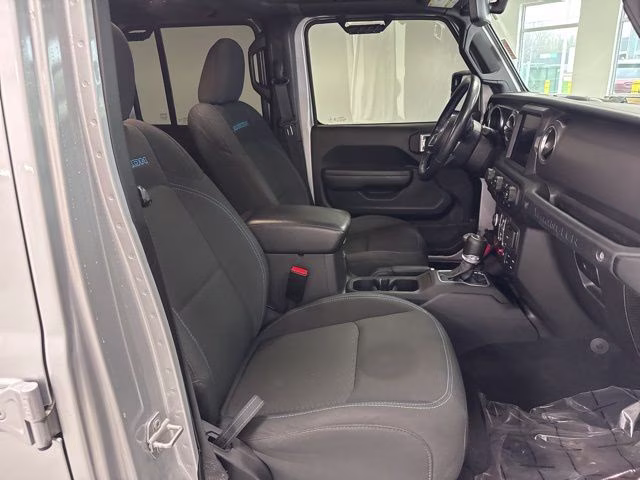 2023 Silver Zynith Clearcoat Jeep Wrangler Rubicon 4xe 4X4 SUV