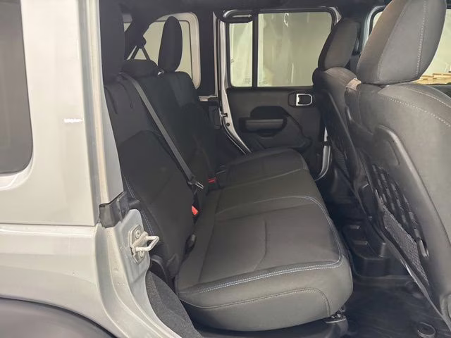 2023 Silver Zynith Clearcoat Jeep Wrangler Rubicon 4xe 4X4 SUV