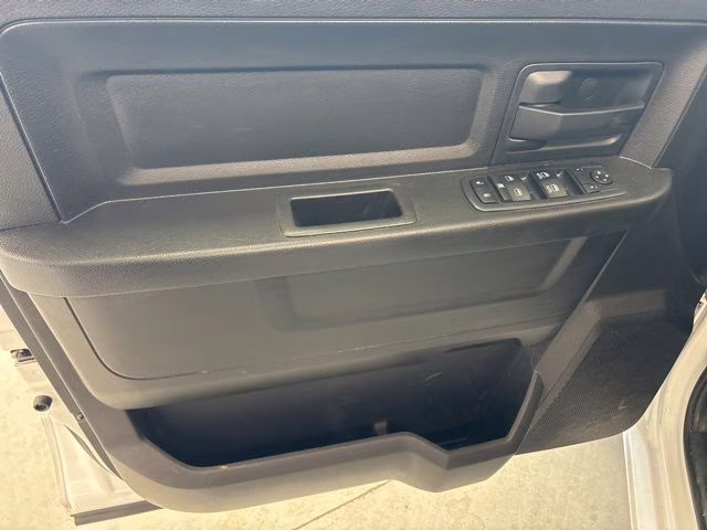 2019 Bright White Clearcoat Ram 1500 Express 4X4 Truck