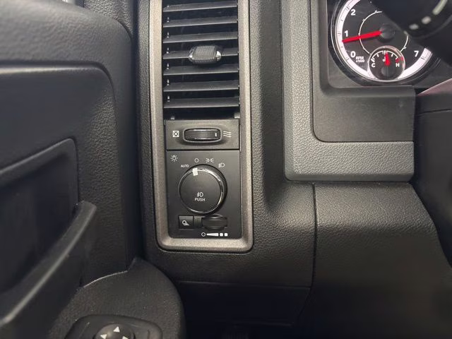 2019 Bright White Clearcoat Ram 1500 Express 4X4 Truck