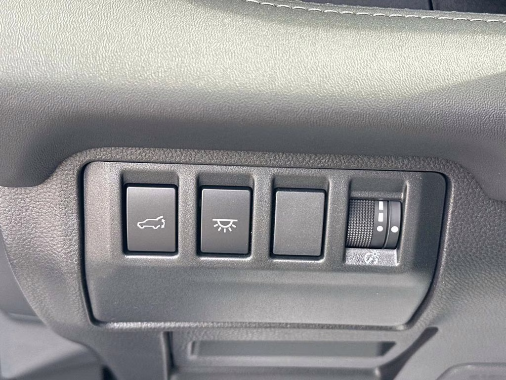 2026 Crystal White Pearl Subaru Ascent Limited AWD SUV