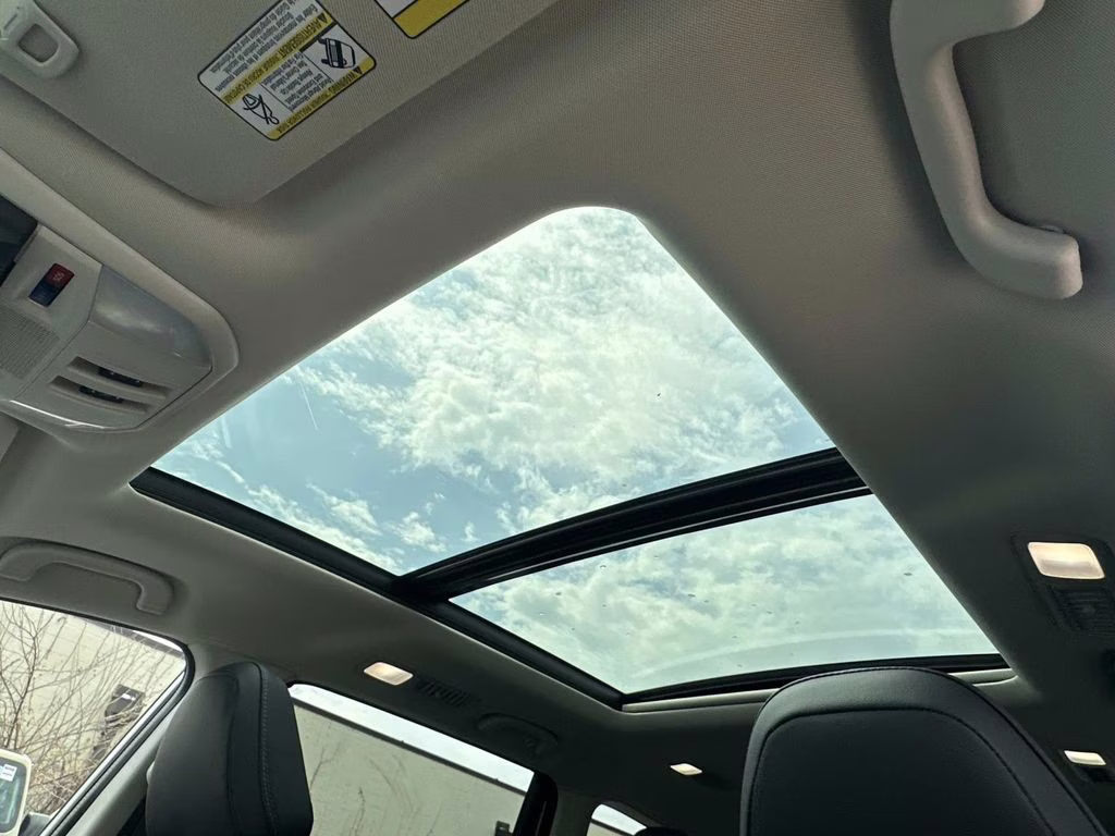 2026 Crystal White Pearl Subaru Ascent Limited AWD SUV