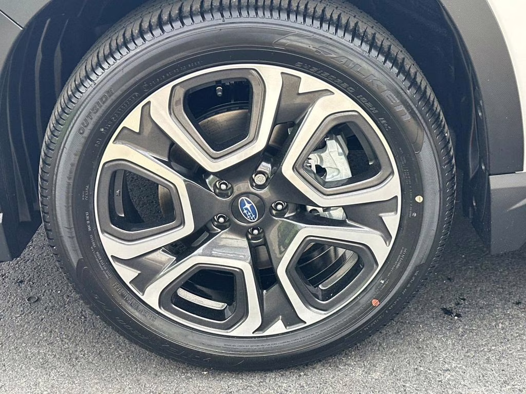 2026 Crystal White Pearl Subaru Ascent Limited AWD SUV