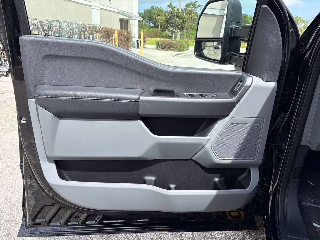 2026 Agate Black Metallic Ford Super Duty F-250 SRW XLT 4X4 Truck