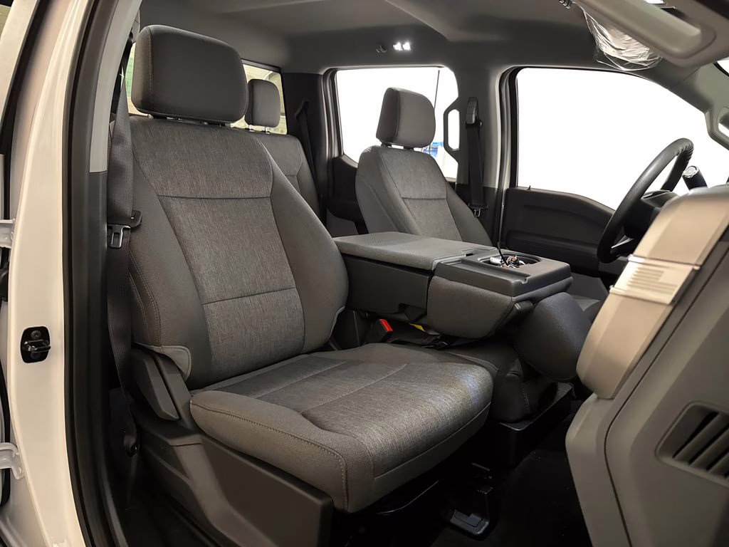 2026 Oxford White Ford Super Duty F-250 SRW STX 4X4 Truck