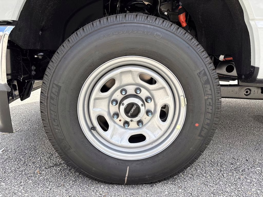 2026 Avalanche Ford Super Duty F-350 SRW XL 4X4 Truck