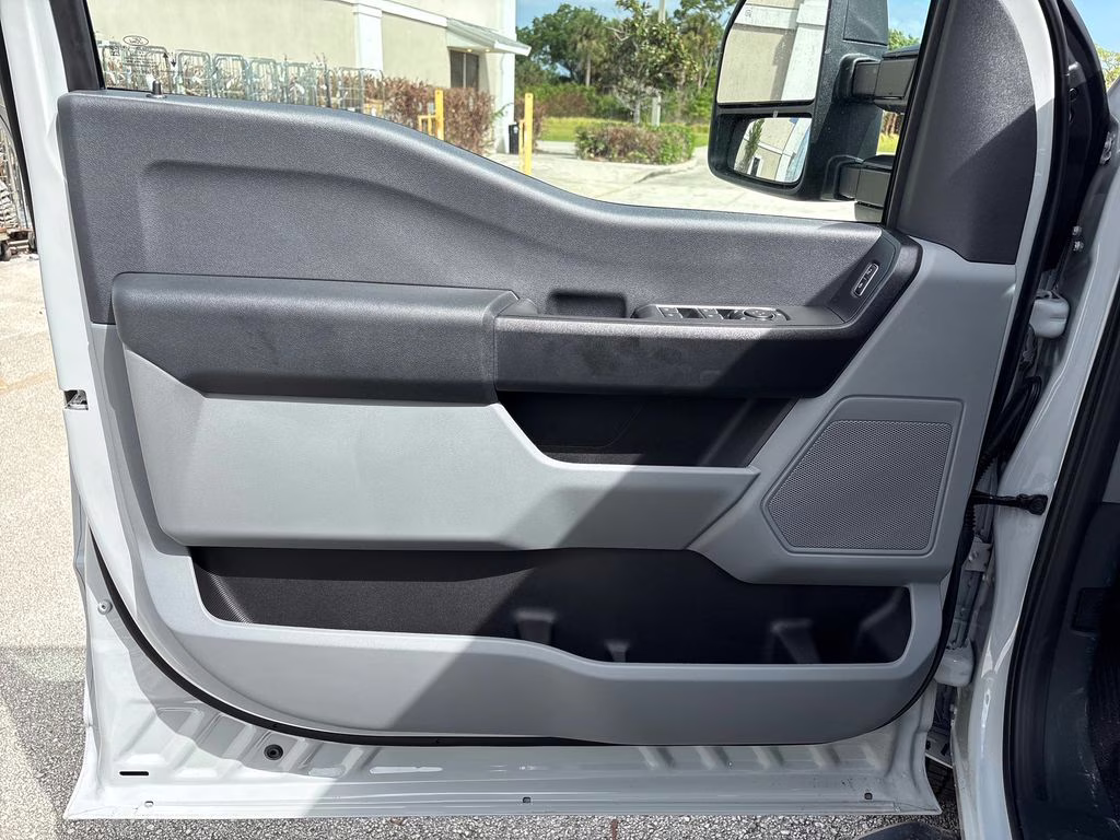 2026 Avalanche Ford Super Duty F-250 SRW XL 4X4 Truck