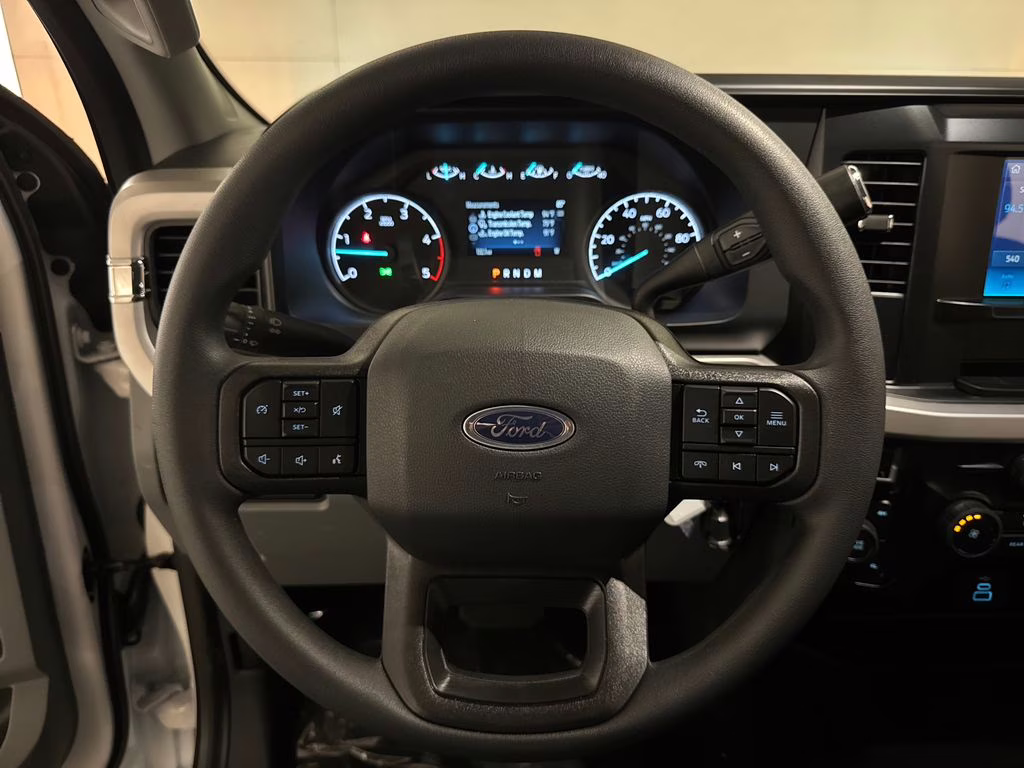 2026 Oxford White Ford Super Duty F-250 SRW STX 4X4 Truck
