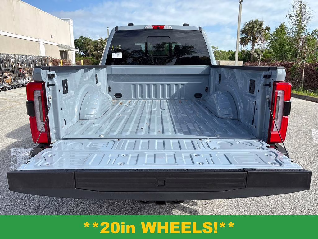 2026 Glacier Gray Metallic TriCoat Ford Super Duty F-350 SRW Platinum 4X4 Truck