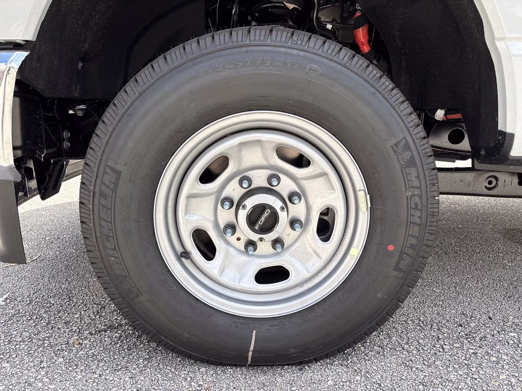 2026 Avalanche Ford Super Duty F-350 SRW XL 4X4 Truck