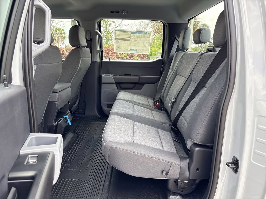 2026 Avalanche Ford Super Duty F-350 SRW XL 4X4 Truck