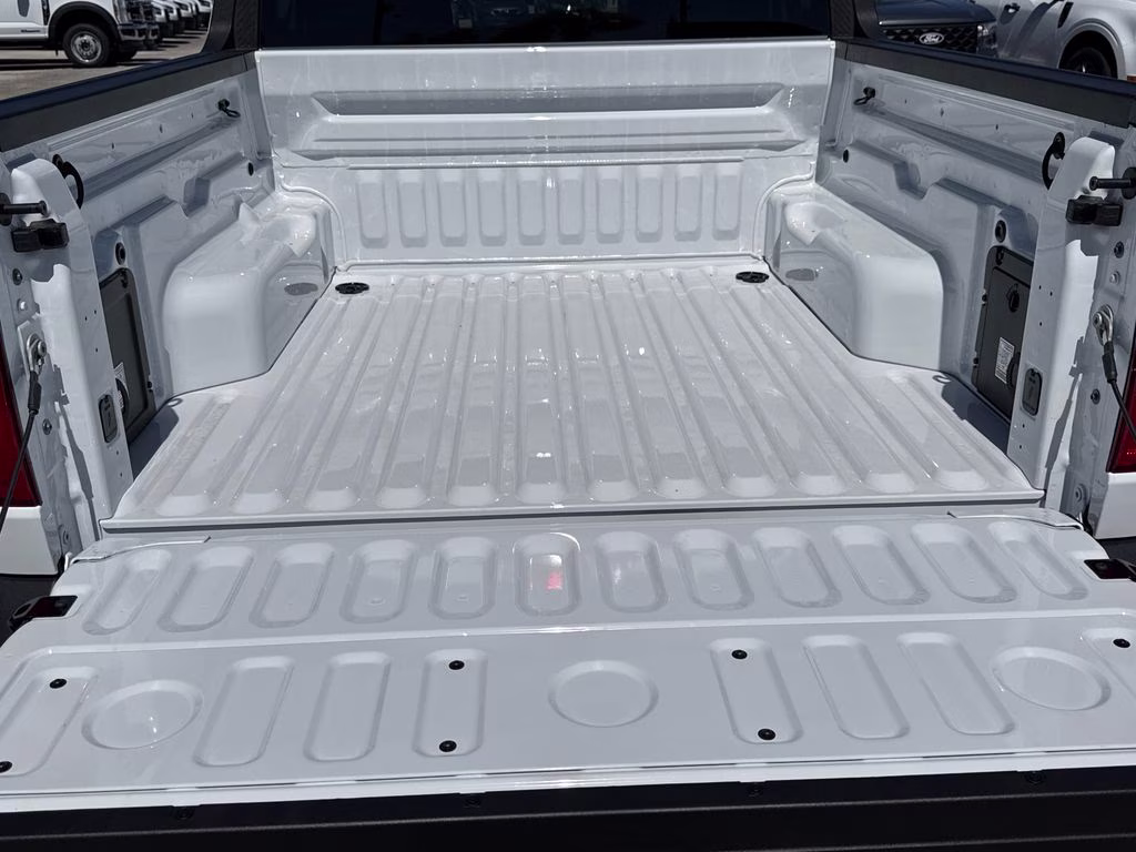 2026 Oxford White Ford Maverick XLT AWD Truck