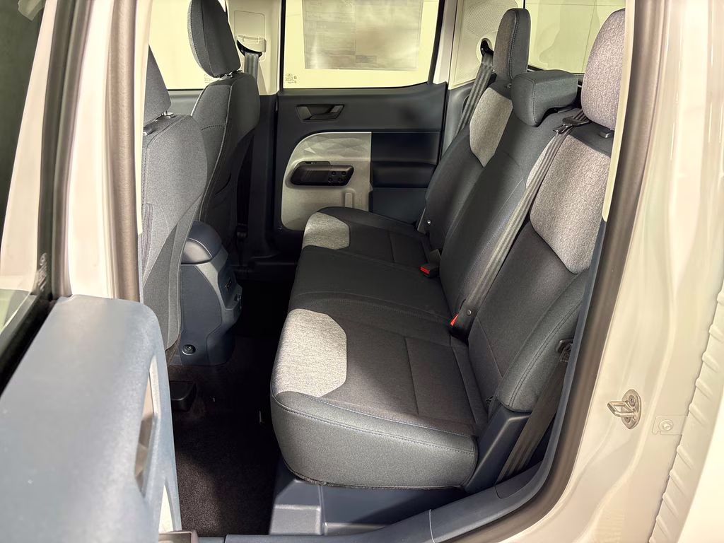 2026 Oxford White Ford Maverick XLT AWD Truck