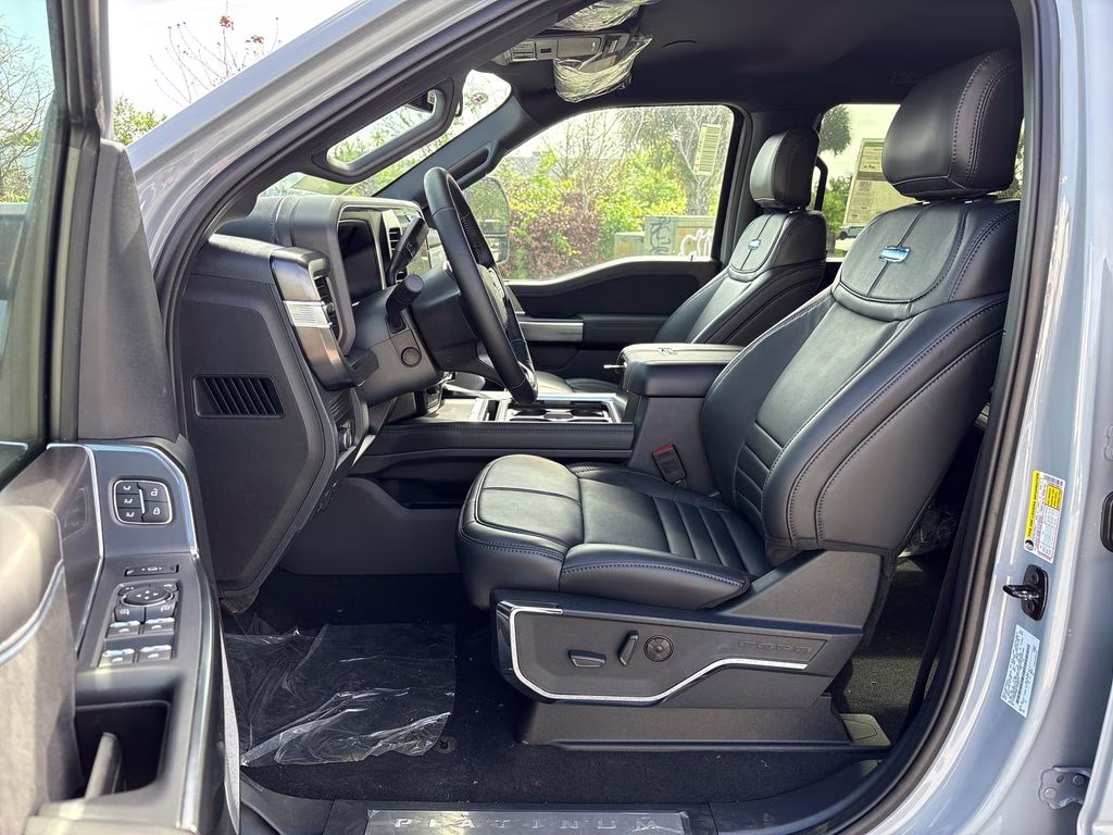 2026 Glacier Gray Metallic TriCoat Ford Super Duty F-350 SRW Platinum 4X4 Truck