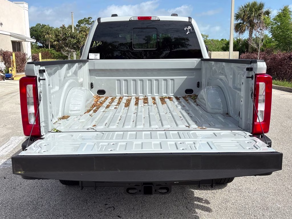 2026 Avalanche Ford Super Duty F-250 SRW XL 4X4 Truck