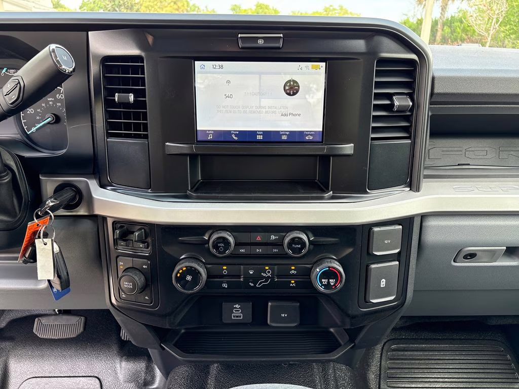 2026 Avalanche Ford Super Duty F-350 SRW XL 4X4 Truck