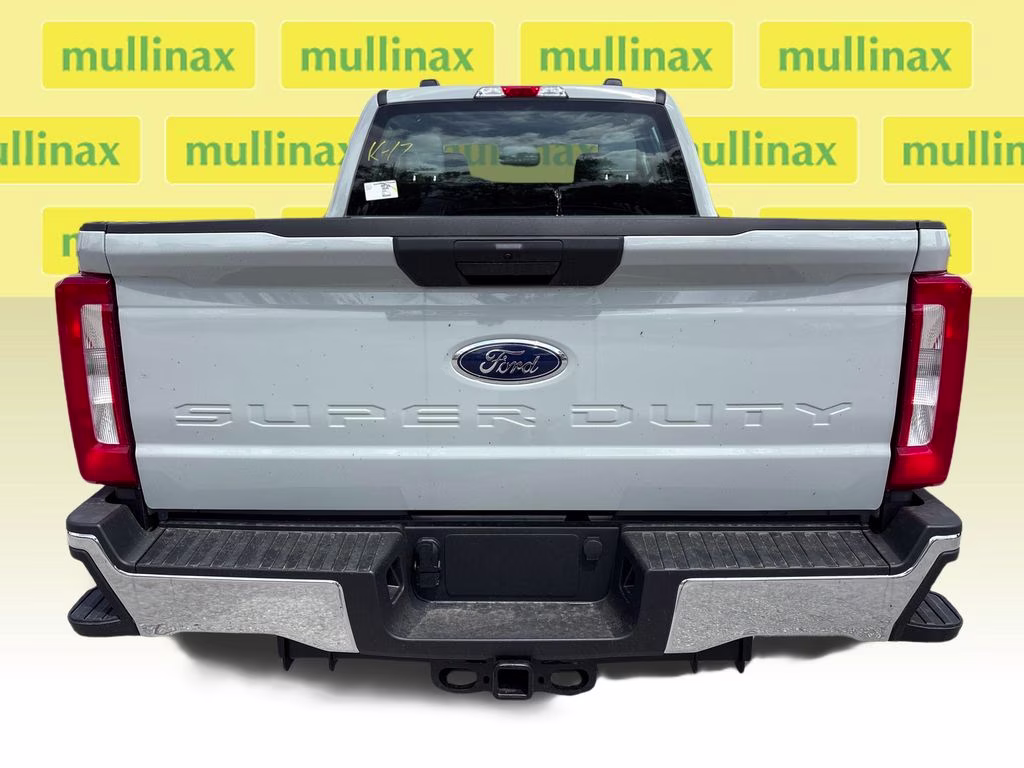 2026 Avalanche Ford Super Duty F-350 SRW XL 4X4 Truck