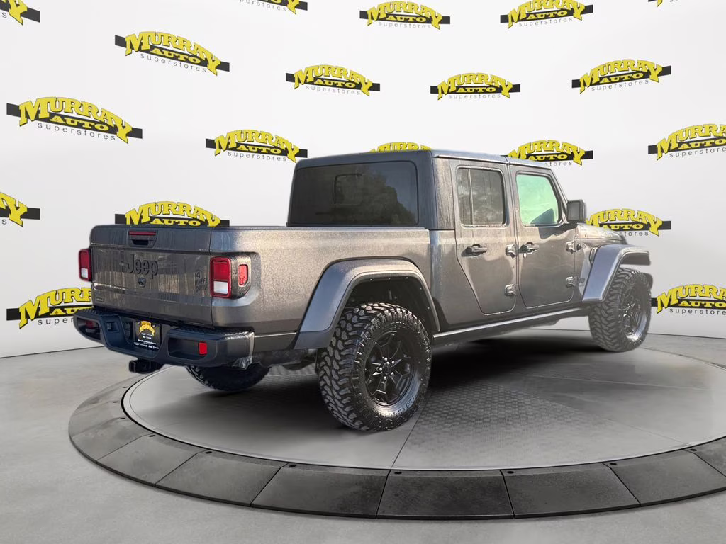 2021 Granite Crystal Metallic Clearcoat Jeep Gladiator Willys 4X4 Truck