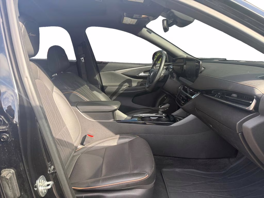 2024 Ebony Twilight Metallic Buick Envista Avenir FWD SUV