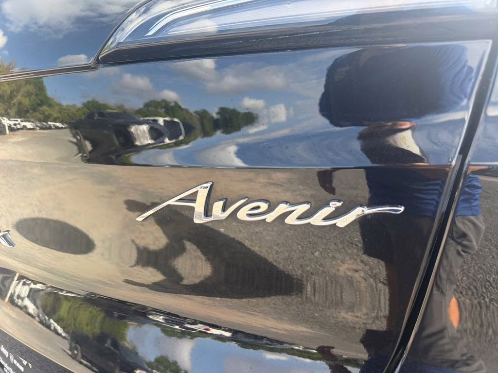 2024 Ebony Twilight Metallic Buick Envista Avenir FWD SUV