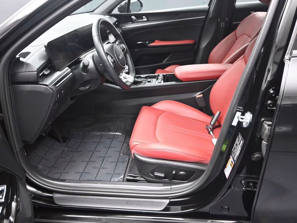 2025 Aurora Black Pearl Kia K5 GT-Line AWD Sedan
