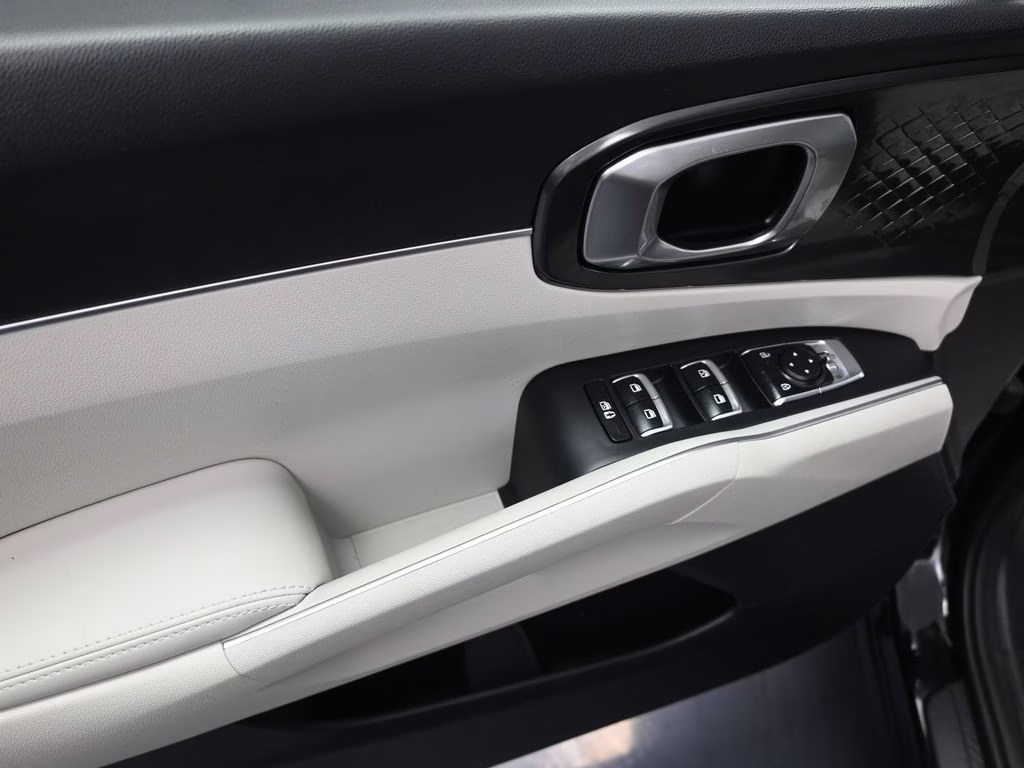 2025 Ebony Black Kia Sorento S AWD SUV