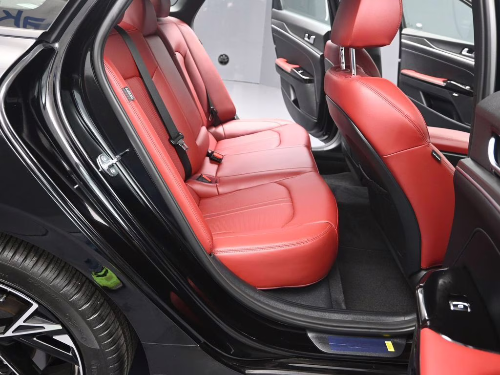 2025 Aurora Black Pearl Kia K5 GT-Line AWD Sedan