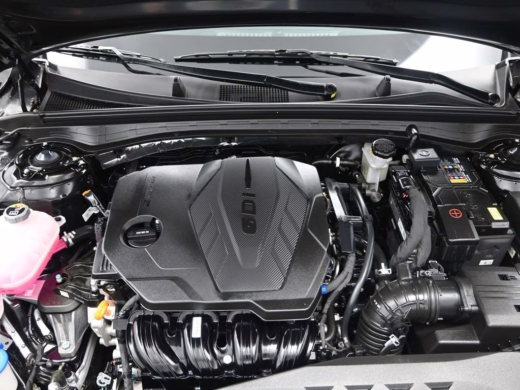 2025 Aurora Black Pearl Kia K5 GT-Line AWD Sedan