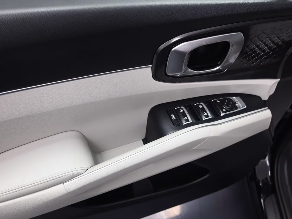2025 Ebony Black Kia Sorento S AWD SUV