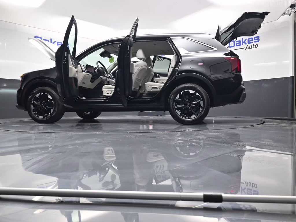 2025 Ebony Black Kia Sorento S AWD SUV