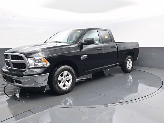 2024 Diamond Black Crystal Pearlcoat Ram 1500 Classic SLT 4X4 Truck