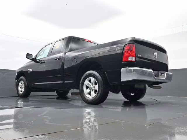 2024 Diamond Black Crystal Pearlcoat Ram 1500 Classic SLT 4X4 Truck