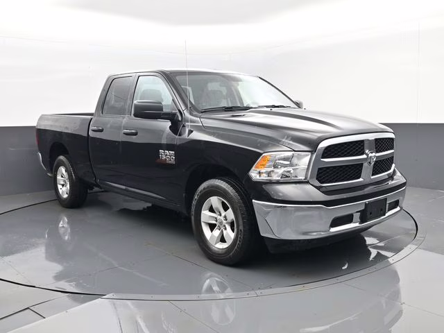 2024 Diamond Black Crystal Pearlcoat Ram 1500 Classic SLT 4X4 Truck