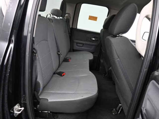 2024 Diamond Black Crystal Pearlcoat Ram 1500 Classic SLT 4X4 Truck