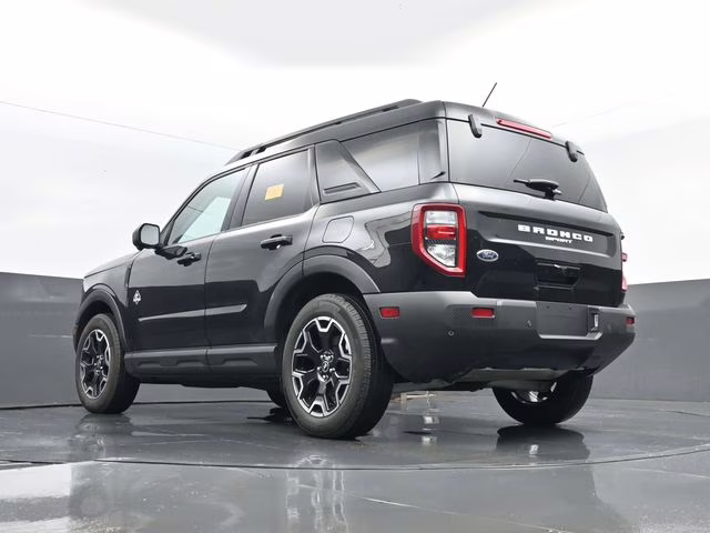 2025 Shadow Black Ford Bronco Sport Outer Banks 4X4 SUV
