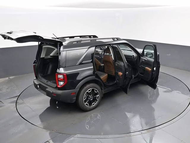 2025 Shadow Black Ford Bronco Sport Outer Banks 4X4 SUV